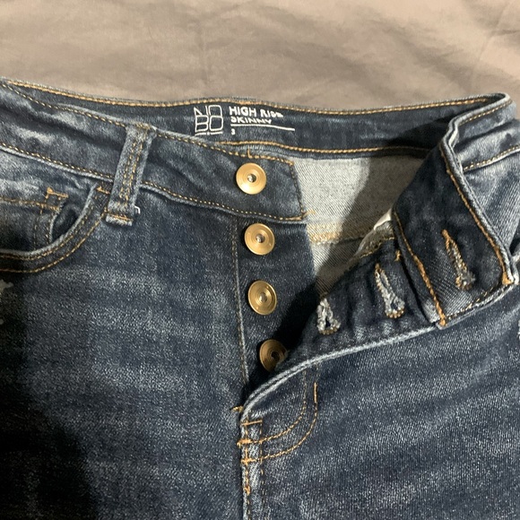 NOBO High-rise Distressed Denim Jeans - Picture 5 of 10